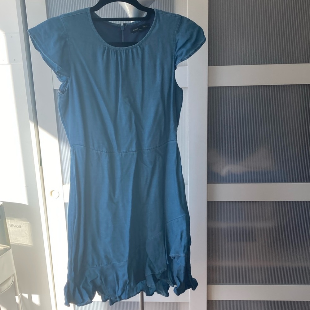 Petite ruffle denim dress. In good condition.